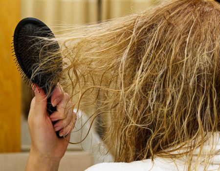 restaurar cabello con keratina post decoloracion